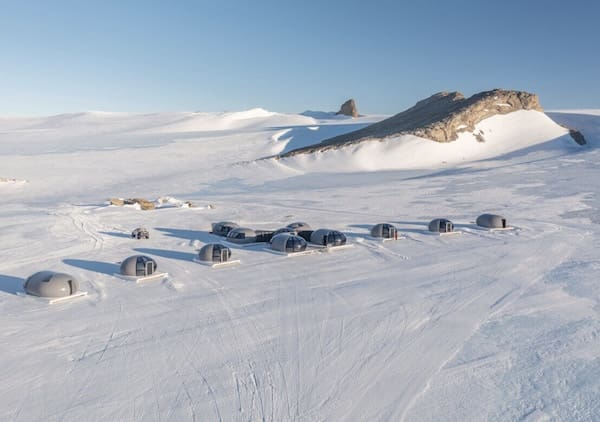 Acampamento Echo no Deserto Branco, Antárctica