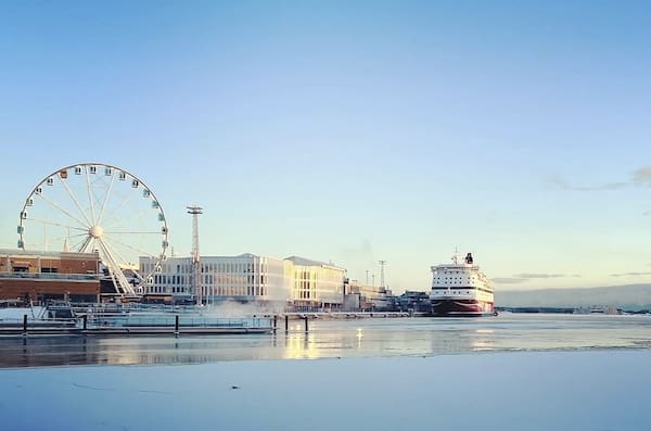 Vista do porto de Helsínquia