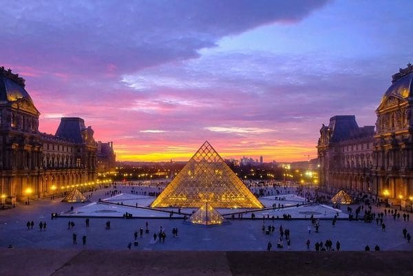 Museu do Louvre