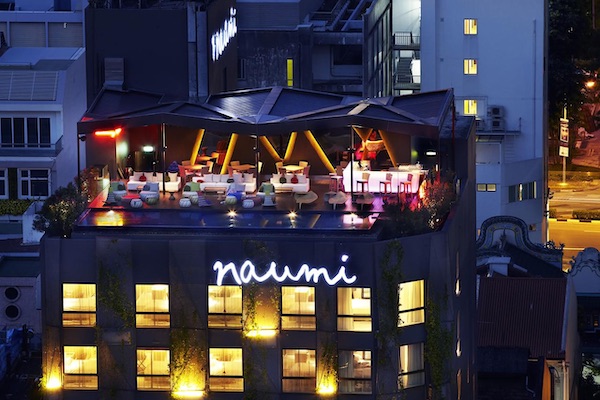 Naumi Singapura
