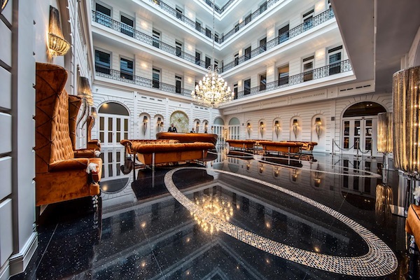 Hotel Prestige